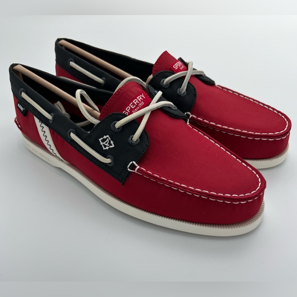 Sperry A/O 2-eye BIONIC Red/Navy Shoes Size 11 M US NIB